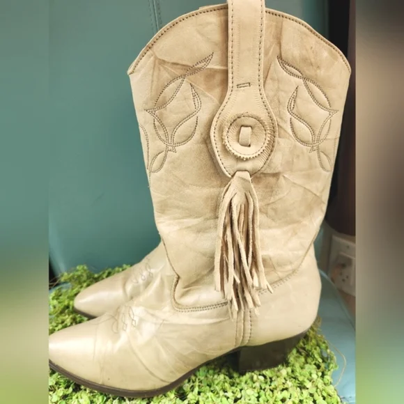 LAREDO 80's Vintage Tan Cream Retro Leather Western Fringe Cowboy Girl Boots 9M - Picture 2 of 16